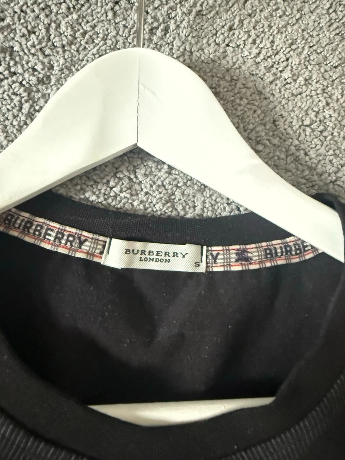Burberry tshirt - 3