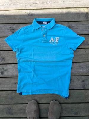Abercrombie pike - Riktigt chill Abercrombie pike storlek L. Väldigt fint skick