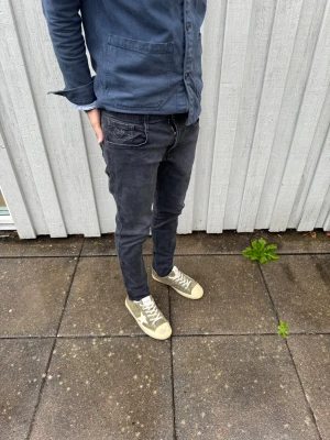 Replay Anbass jeans - Replay jeans - Modell: Anbass - Storlek: W31/L30 - skick: 9/10 - Nypris runt 2000kr
