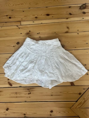 Vit kortkjol Isabel Marant - Superfin kjol från Isabel Marant🤍