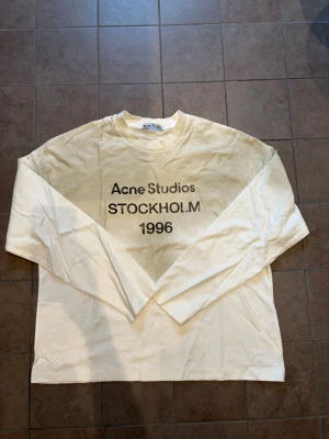 Vit Acne Studios longsleeve   - Vit acne studios longsleeve | storlek S | nyskick | pris kan diskuteras!