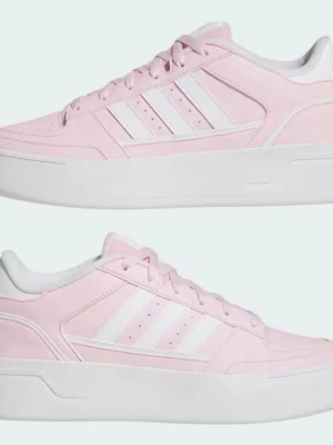 Adidas rosa sneakers med vita ränder 35 1/2 - Snygga sneakers från Adidas i ljusrosa med klassiska vita ränder på sidorna. Skorna har lågt skaft, vit sula och ovandel i syntetmaterial. Perfekta för dig som vill ha en fräsch och sportig look med en touch av pastell.