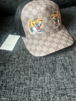 Gg keps - Helt ny gg keps med tags