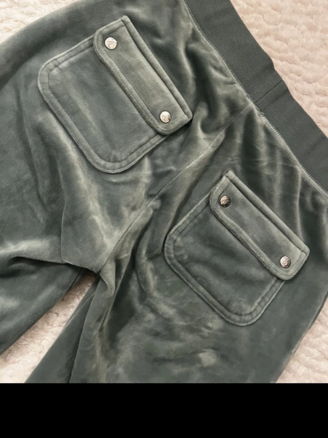 Grå velourbyxor från Juicy Couture - 3