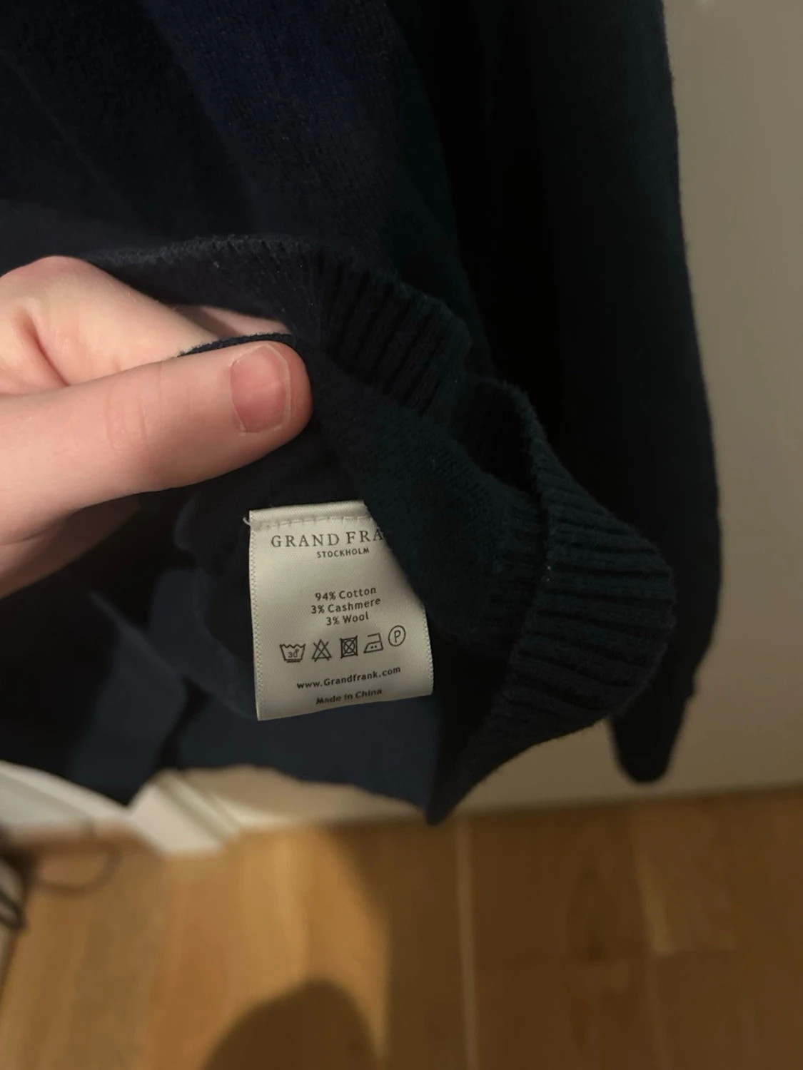  Mörkblå tröja med knappar från Grand Frank  - 3