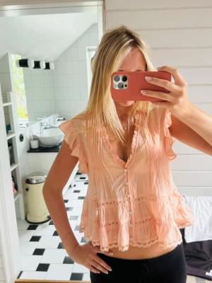 Super fin coral topp!!! - Jätte gullig coral topp! Perfekt för sommaren❣️❣️