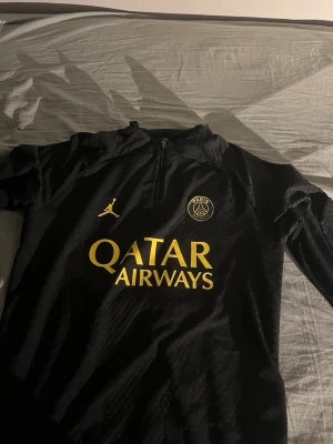 Psg lång tröja - Lång Psg tröja säljer den då jag inte längre använder den
