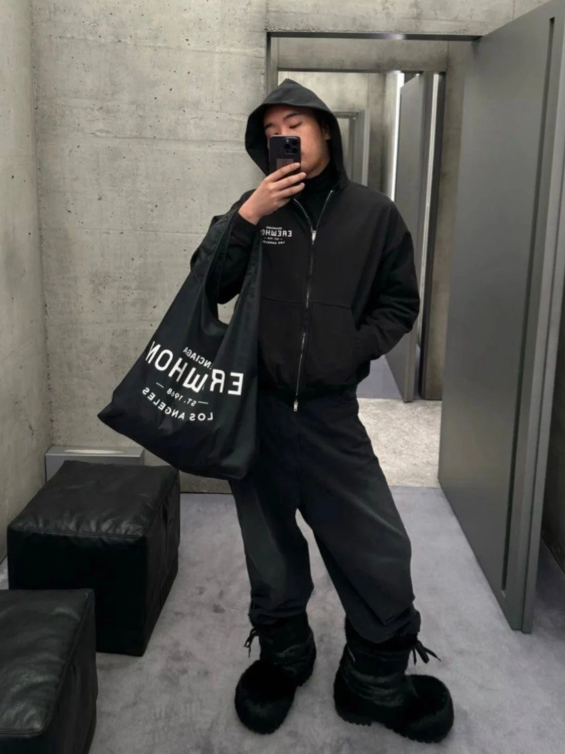 Balenciaga  - 3