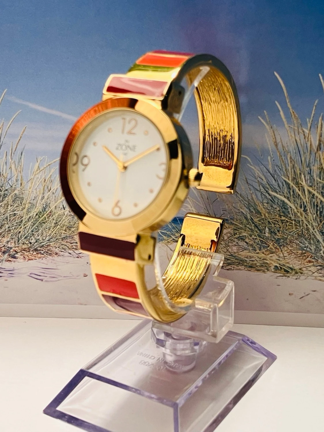 Guldig klocka från In Zone - 1