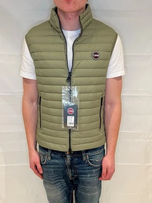 Colmar väst - Helt ny med tags | finns i 48/S