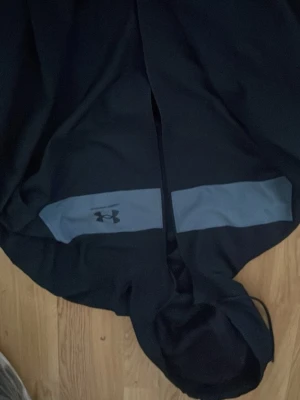 Hej, knappt använd.OBS kedjan är sönder som ni ser på bilden . - Sönder kedja 