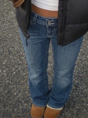 Low Waist Bootcut Jeans - Passar 155cm