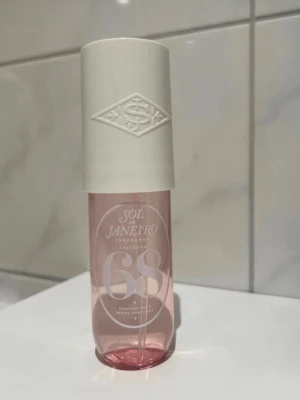 Sol de Janeiro Cheirosa 68 Parfymmist - Sol de Janeiro mist, 68. Aldrig använd endast testad. 