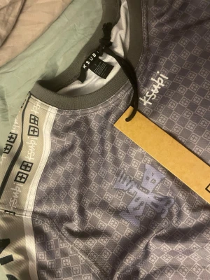 Ksubi sweater - Helt ny ksubi. Flexibel med priset.