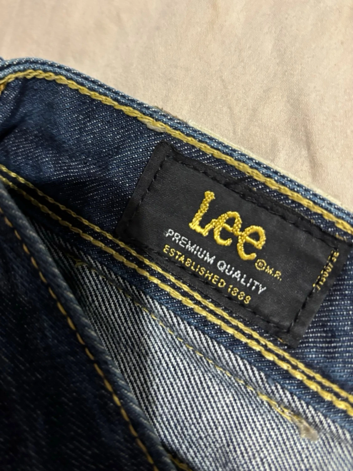 Lee Jeans - 5
