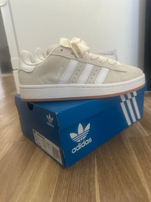 Adidas Campus 00 - Helt nya Adidas Campus 00, storlek 38. 