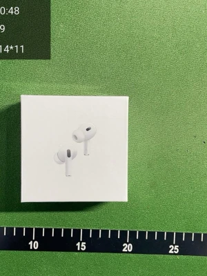 Apple AirPods Pro med laddningsetui - Jag säljer några AirPods Pro 2 för en AirPod så kostar de 420kr men för alla fem så kostar de 2000kr vänligen skriv privat om ni är intresserade.