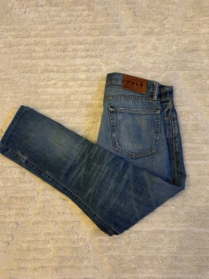 Vintage Polo Ralph Lauren Jeans - Hej, säljer ett par vintage Ralph Lauren jeans | Storlek W30 L32 och i toppen skick | 94 cm långa 41,5 cm midja | Priset kan diskuteras vid snabb affär. Mvh Liam