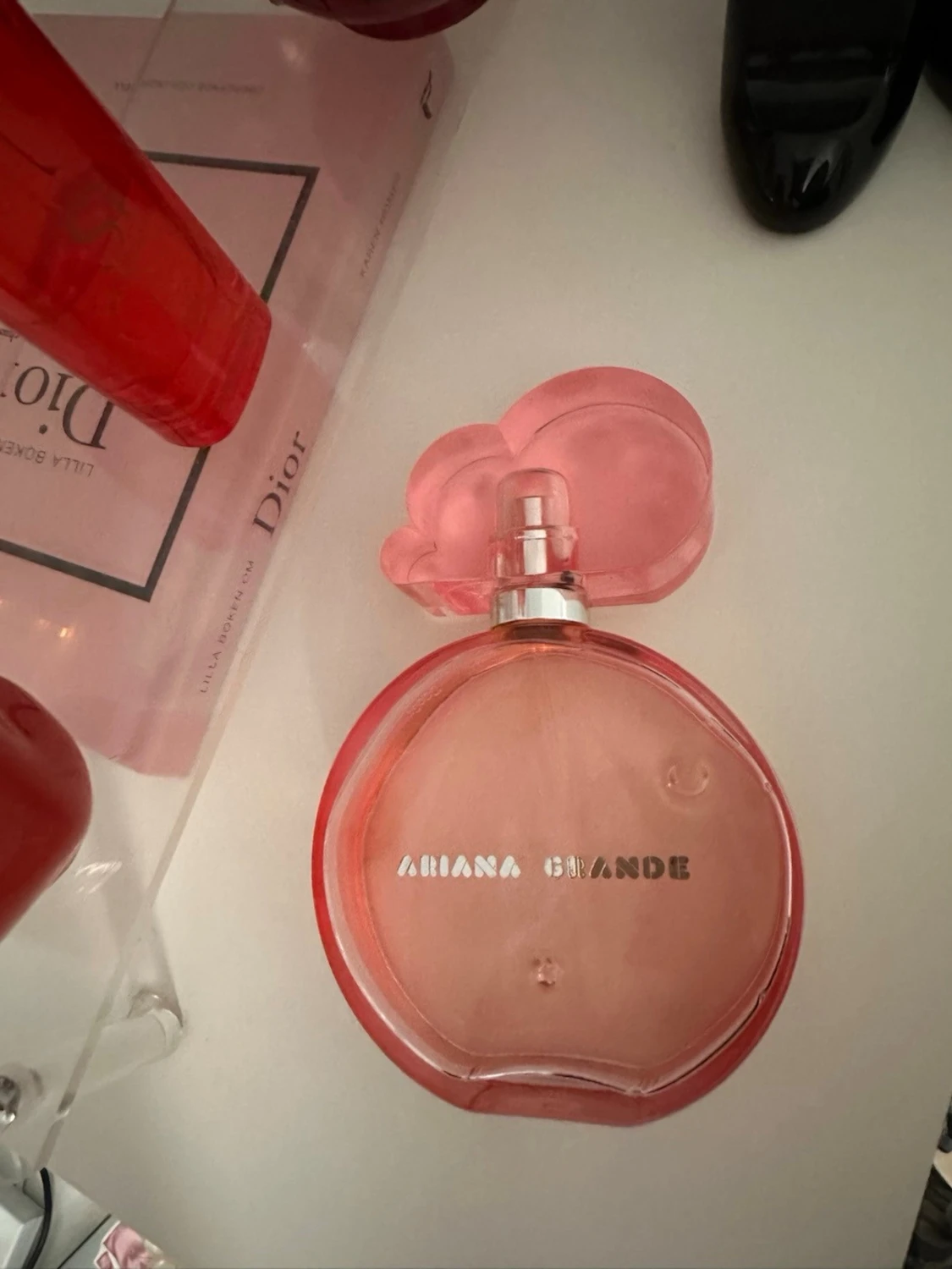 Ariana Grande parfym cloud pink