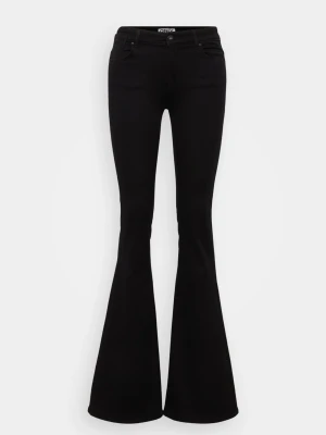 JÄTTE LÅNGA  jeans från Only - Snygga svarta jeans från Only med hög midja och riktigt utsvängda ben. Storlek 28 i midjan och 38 i längden, väldigt väldigt långa jeans! Helt slutsålda på Zalandos hemsida.