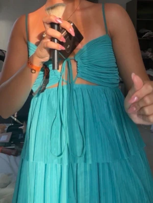 Klänning  - Jätte fin klänning ifrån Zara, sälja inte längre