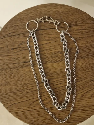 Byxkedja  länkar - Byxkedja länkar. Inner kedja 52 cm. Ytter kedja 61cm.
