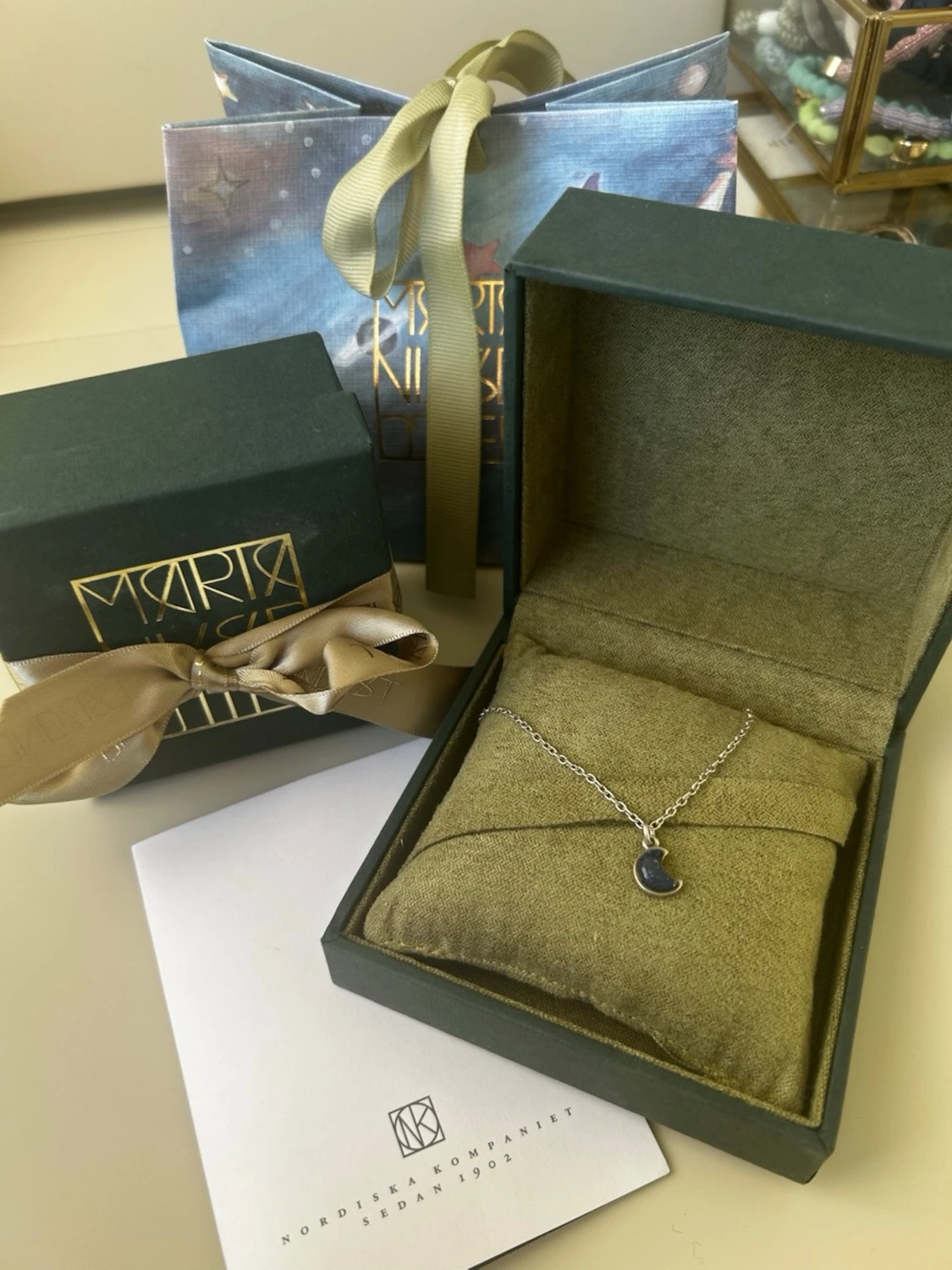 Maria Nilsdotter halsband  - 1