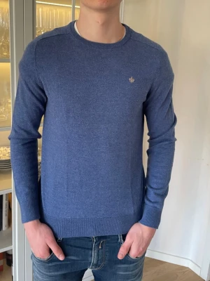 Merinoull tröja från Morris - S - Jag säljer den hör riktigt snygga merinoullströjan från Morris i storlek M men den passar mer som S. Den är i väldigt fint skick som man kan se på bilderna. Tveka inte att höra av er!