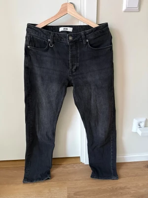 Svarta jeans Neuw - Snygga svarta slim fit jeans från Neuw. Köpt på Volt
