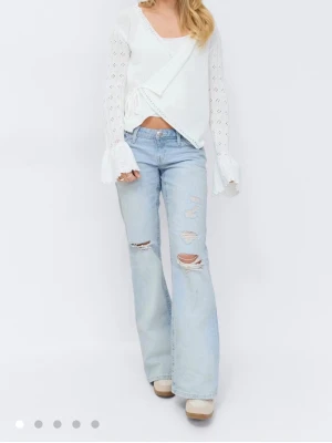 Low loose bootcut jeans - Low loose bootcut jeans, från Gina tricot 14+.           Nypris:429kr