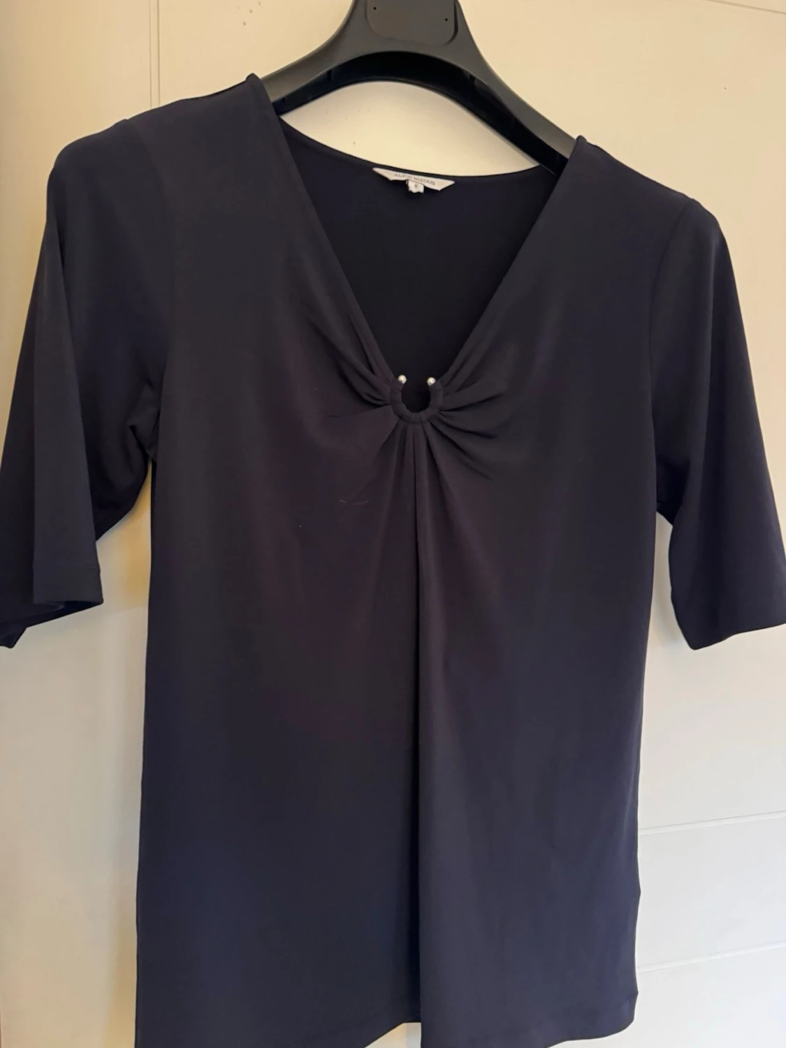 Marinblå elegant tröja med v-ringning  - 1