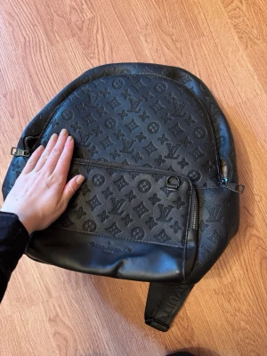 Svart ryggsäck ny - Aldrig använd