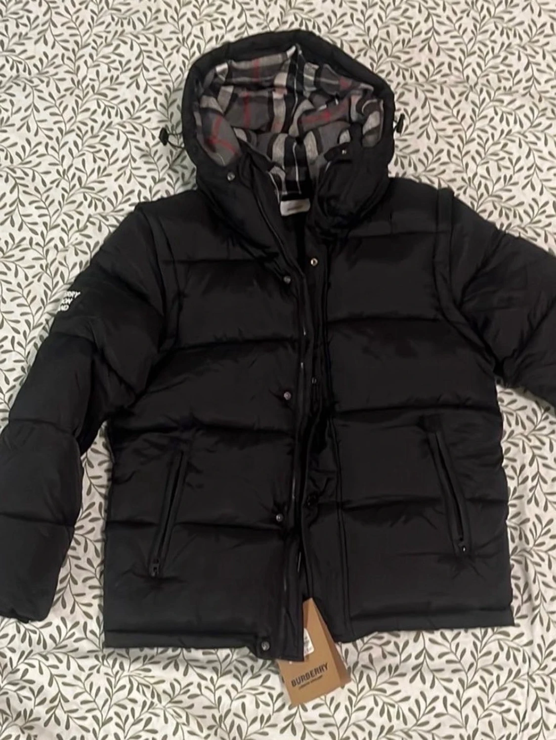 Svart pufferjacka från Burberry
