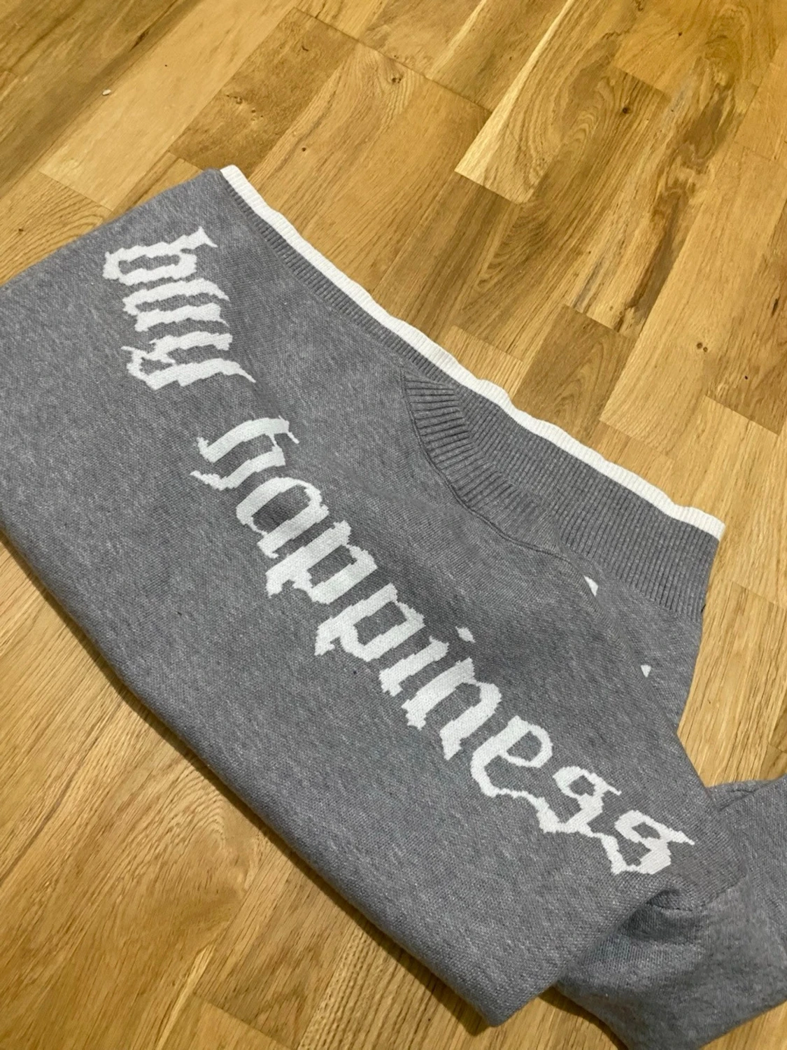 Grå tröja med vit dollartryck - 5