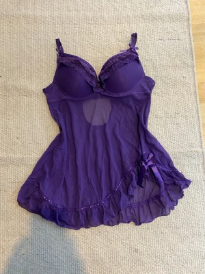 Ruffled purple corset top - 36B Length: 56cm  ♡ More items on my profile, bundle discount! ♡ Message me for more details. ♡ Prices can be discussed!