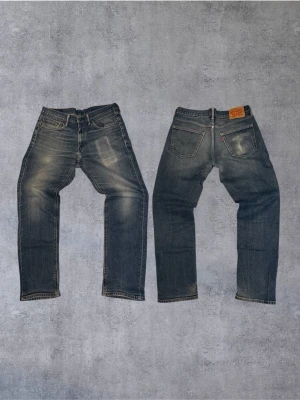 Feta Levi’s 541 med sjuk tvätt - Sjuk snygga 541 med go passform passar alla, dunder storlek! Längd 104cm midja 40cm