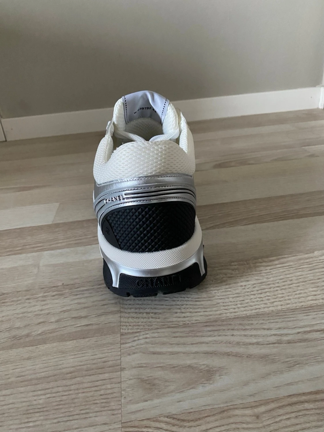 Chanel runner  - 4