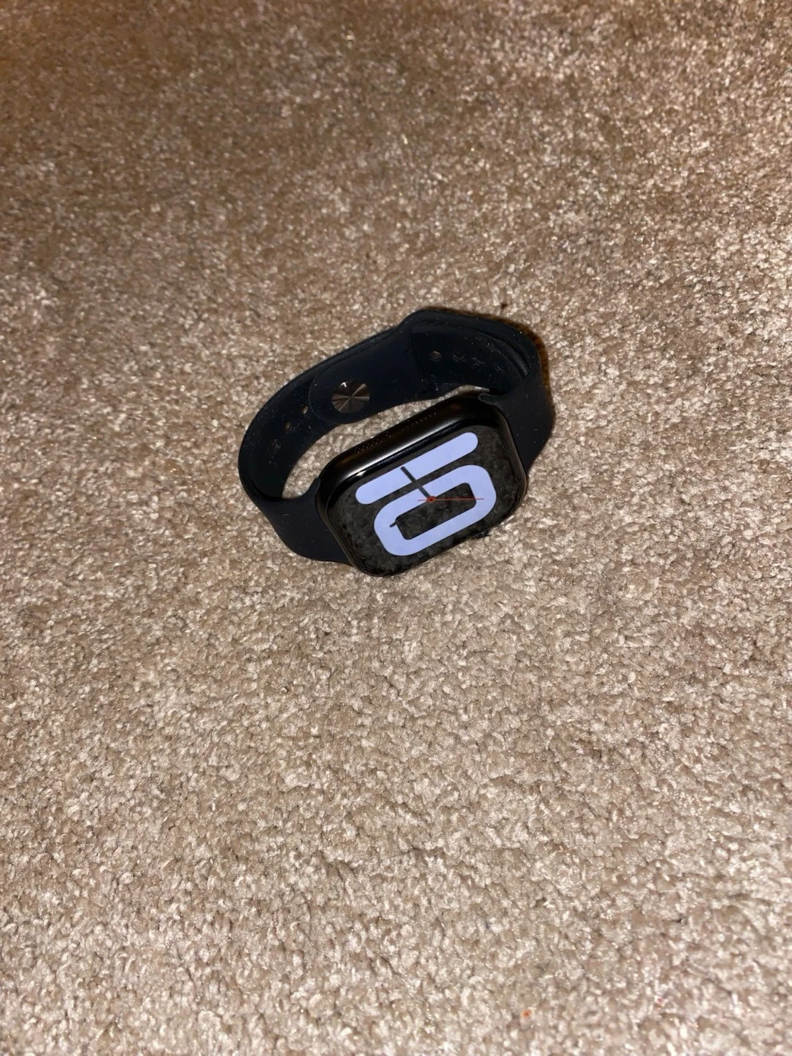 Apple Watch med svart sportarmband