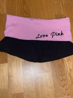 Love Pink shorts från Victoria's Secret - mini shorts från Victoria seceret!