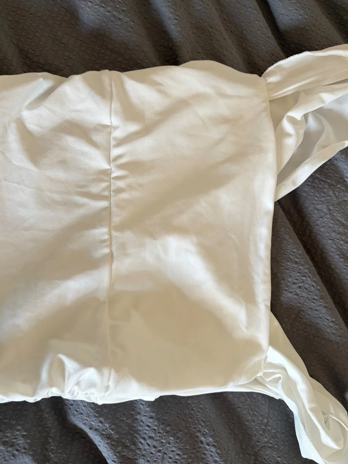 Vit omlott topp med knyt - 1