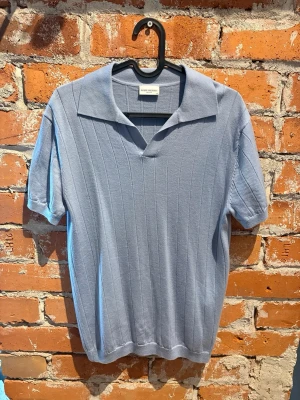 Merinoull piké  - Merinoull piké ifrån John Henric, endast provad och har inga synliga tecken på användning! Passar mig som är 170cm och väger 60kg