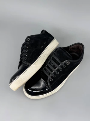 Lanvin Skor Captoe svart | 40 - Sjukt fräscha lanvins i storlek 5 - passar 40. Endast skorna ingår. Hör av er vid funderingar!