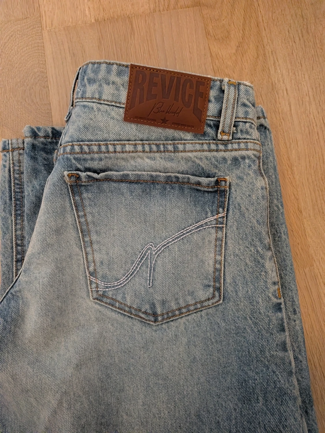 Blåa wide leg jeans med låg midja - 4