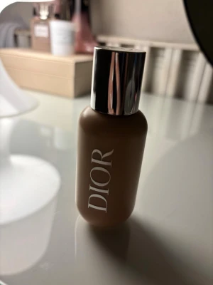 Dior foundation - Råkade beställa mörkare färg 