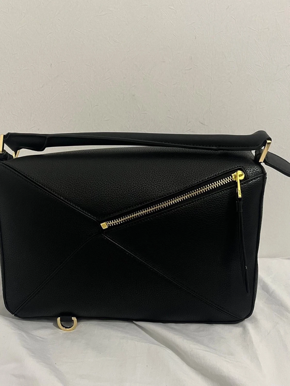 Svart Puzzle Bag från Loewe