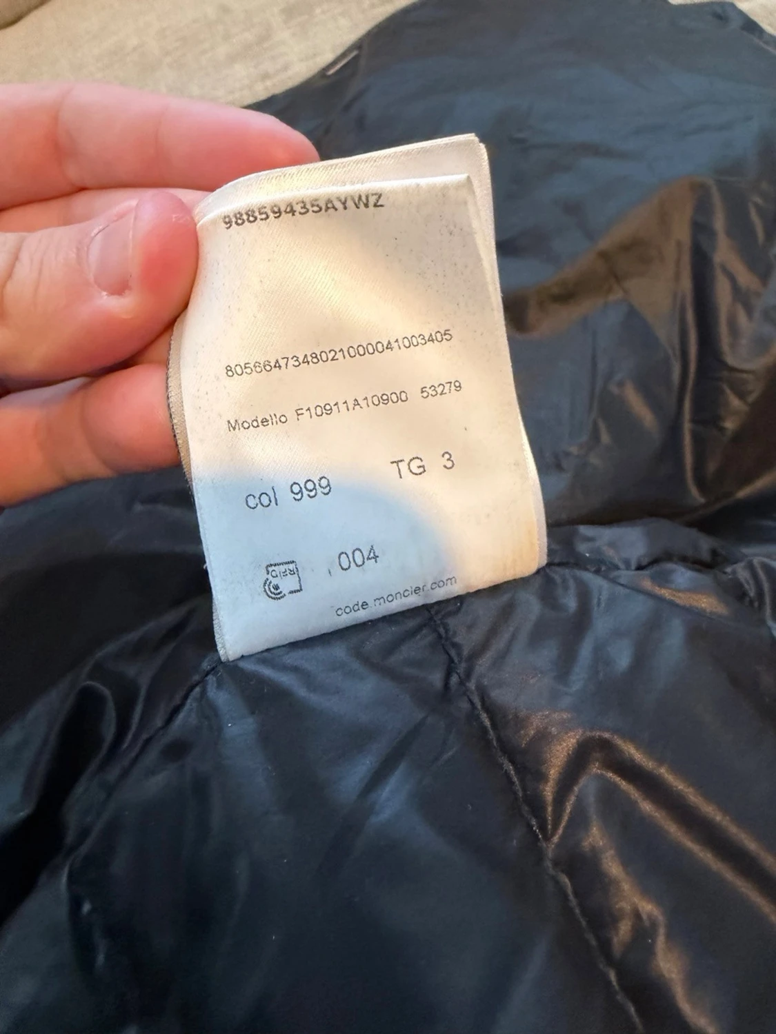 Svart dunjacka från Moncler - 4