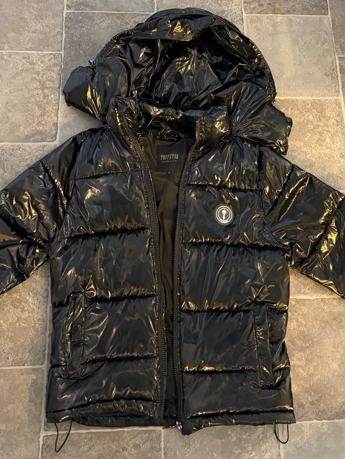 Svart pufferjacka från Trapstar