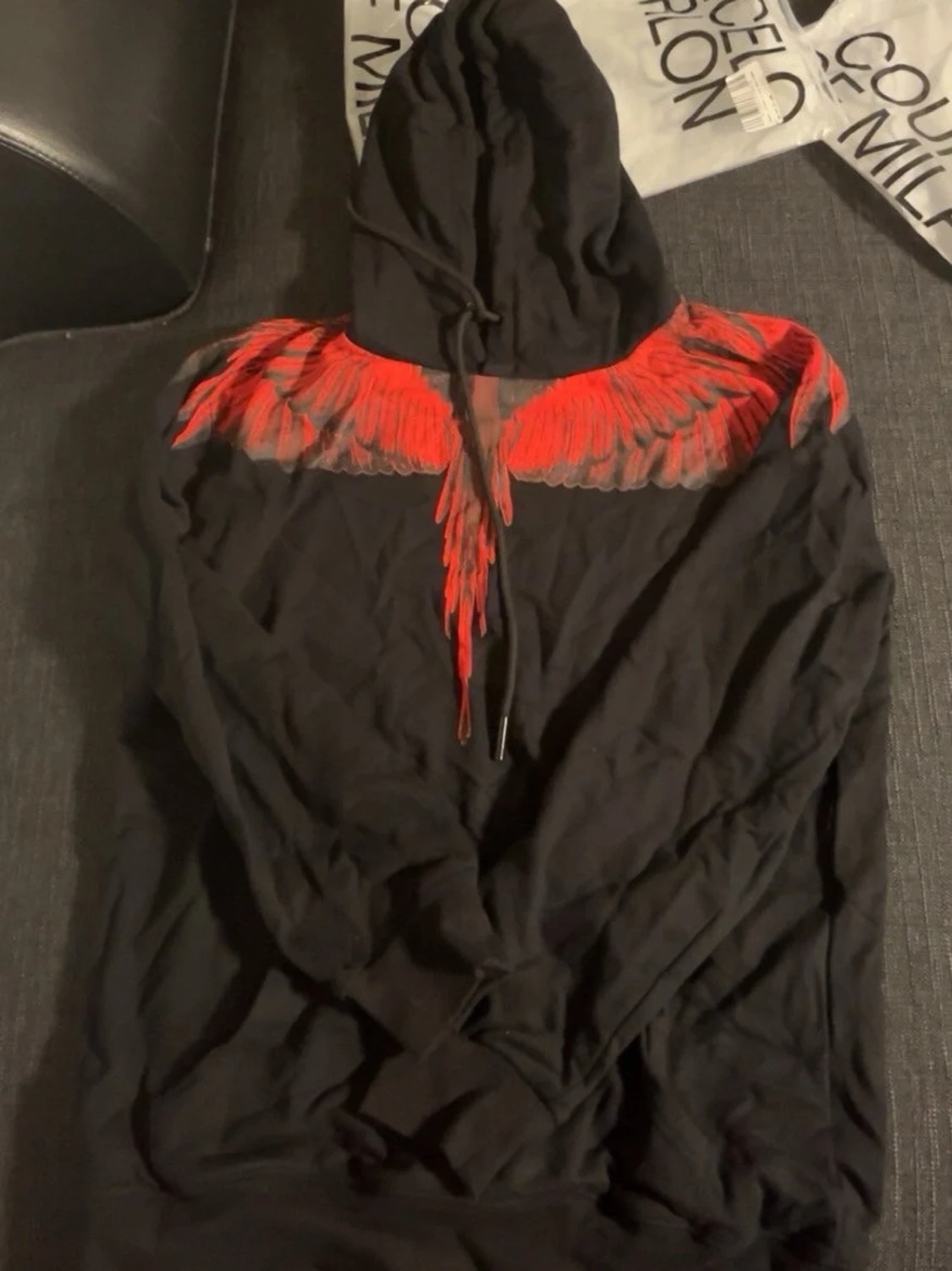 Svart hoodie  - 2