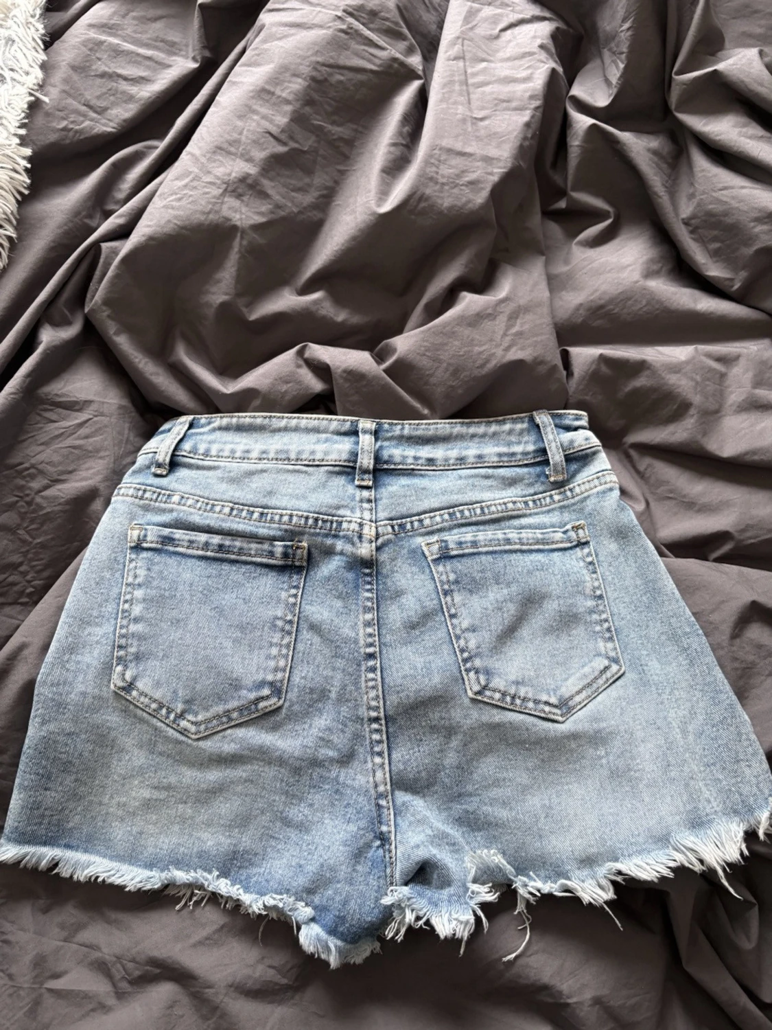 Ljusblå jeanskjol/shorts från Folyrose - 4