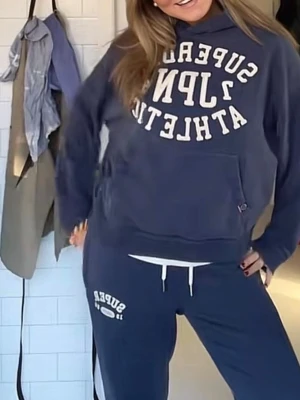 Superdry sett - Säljer detta fina mjukis sett från Superdry ( säljer separat också ) Vid snabb affär går det att siskutera priset